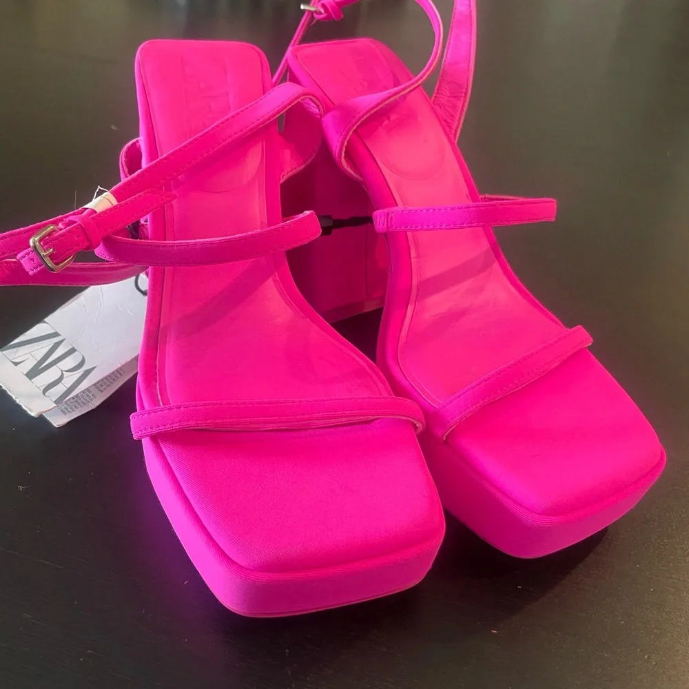 Zara Hot Pink Strappy Sandals NWT - Picture 2 of 6